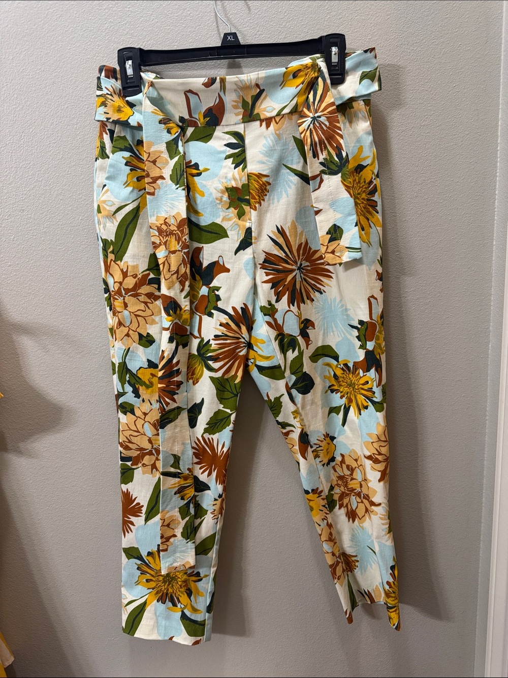 Jules & Leopold Floral High-Waist Paperbag Pants in Cream, Green & Yellow